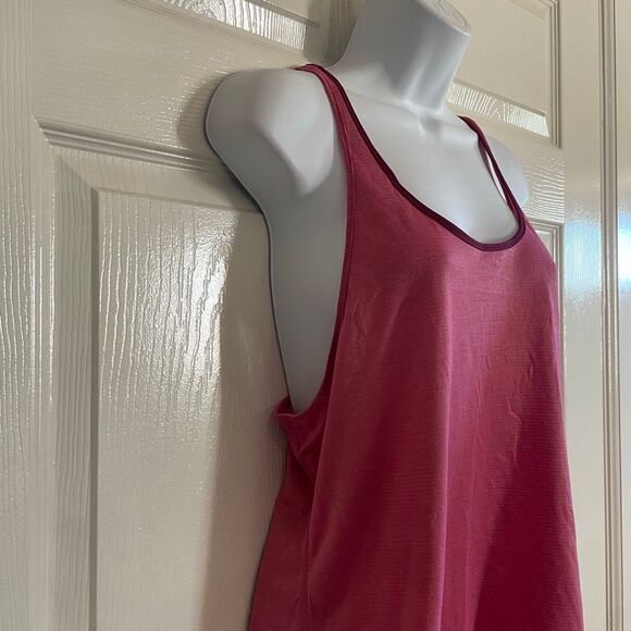 Lululemon Size 8 What The Sport Singlet Tank Top Magenta - Picture 3 of 6